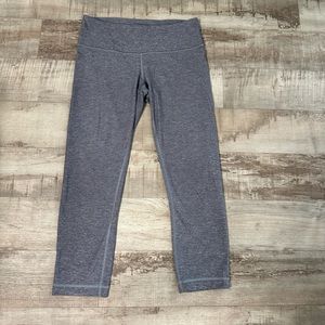 GUC Lululemon grey crop leggings
